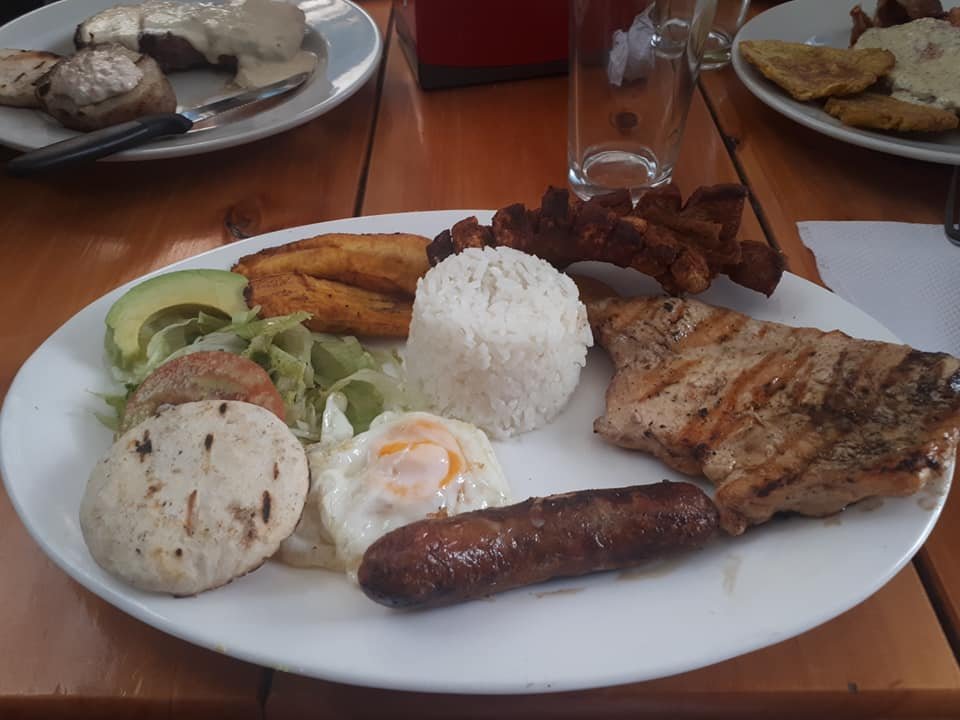 typical-colombian-plate